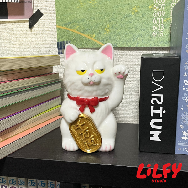 SHY MANEKINEKO - Figurine